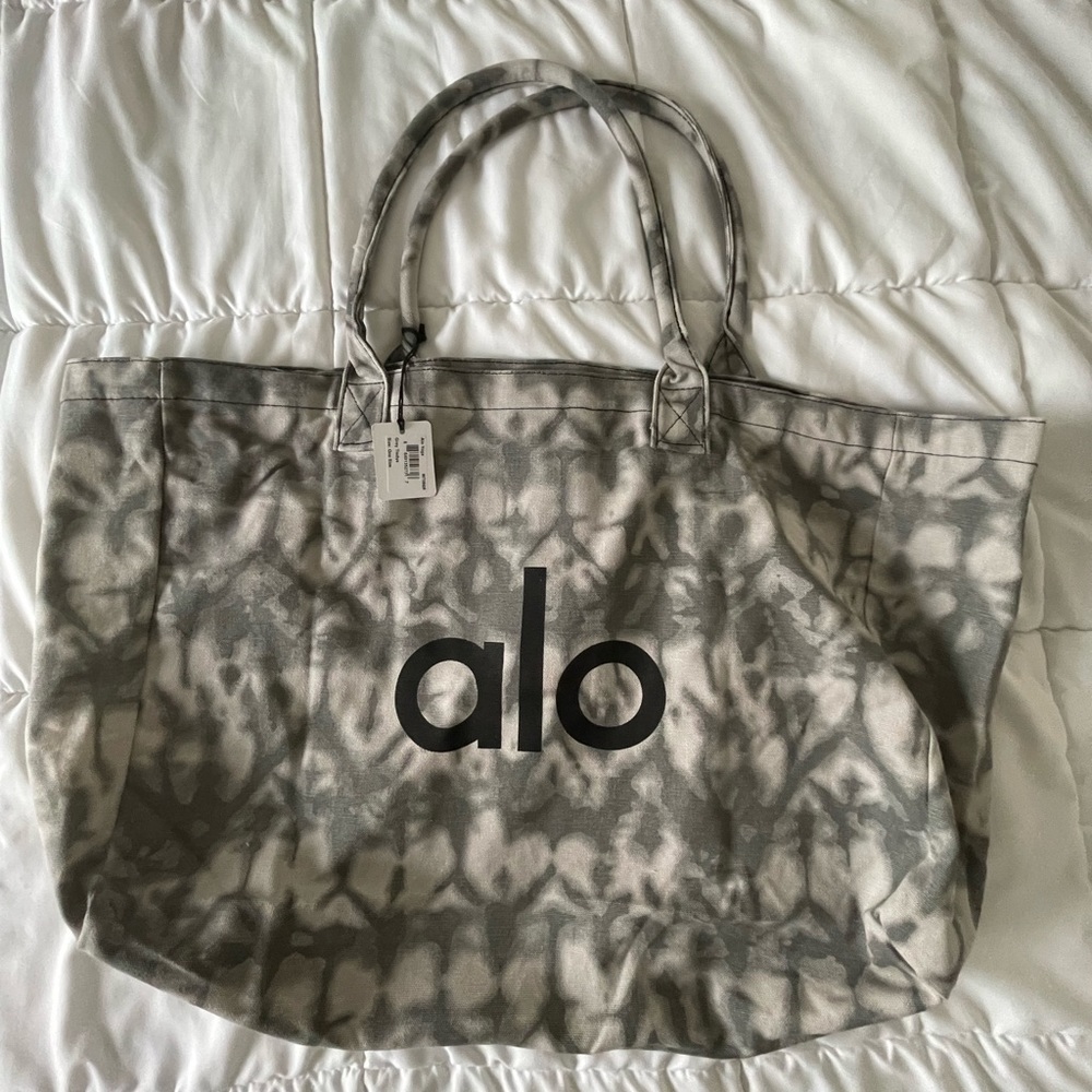 Alo Yoga Bag